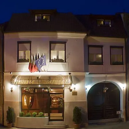 Natural Hotel 3*